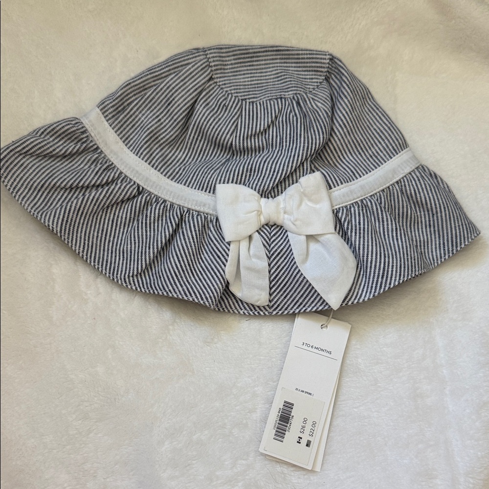 Janie and Jack Striped Hat with Bow